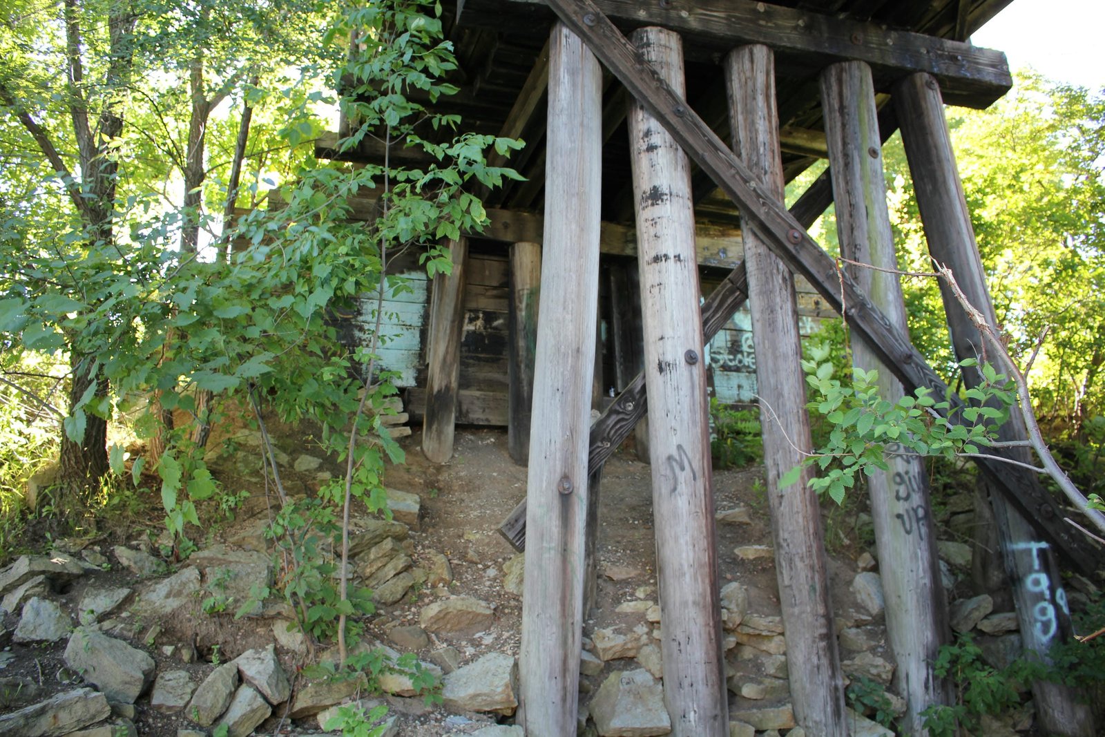 East abutment